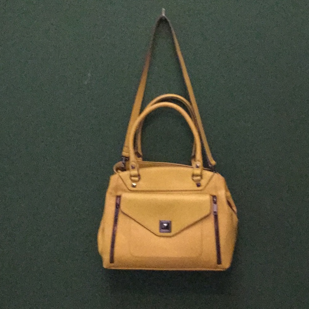 Jessica Simpson bag.